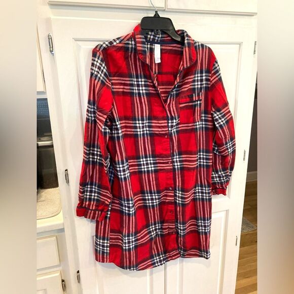 Stars Above 100% Cotton Perfectly Cozy Flannel Red Plaid Long Sleeve Sleep Shirt - Picture 2 of 8